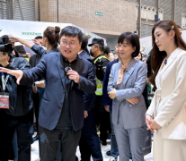 AWE现场直击｜陈梦探展海
